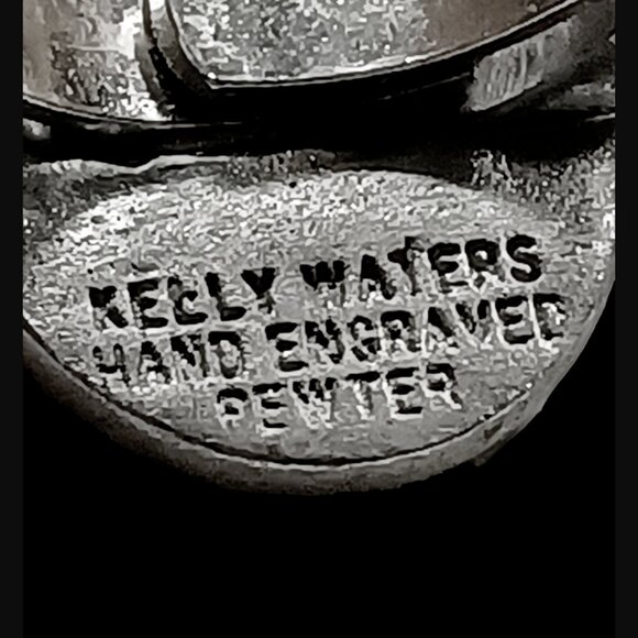 Kelly Waters Hand Engraved Pewter Adjustable Ring Resting Size 6.5 Floral Design - Picture 6 of 7